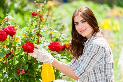 Booking and service scope terms for professional gardeners